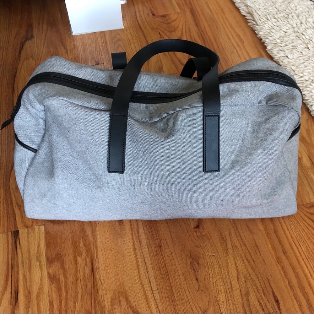 Everlane Duffle Bag - The Twill Weekender